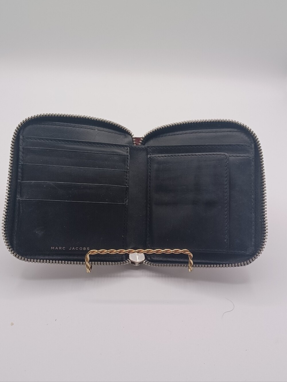 Marc Jacobs Leather Wallet - Picture 8 of 12